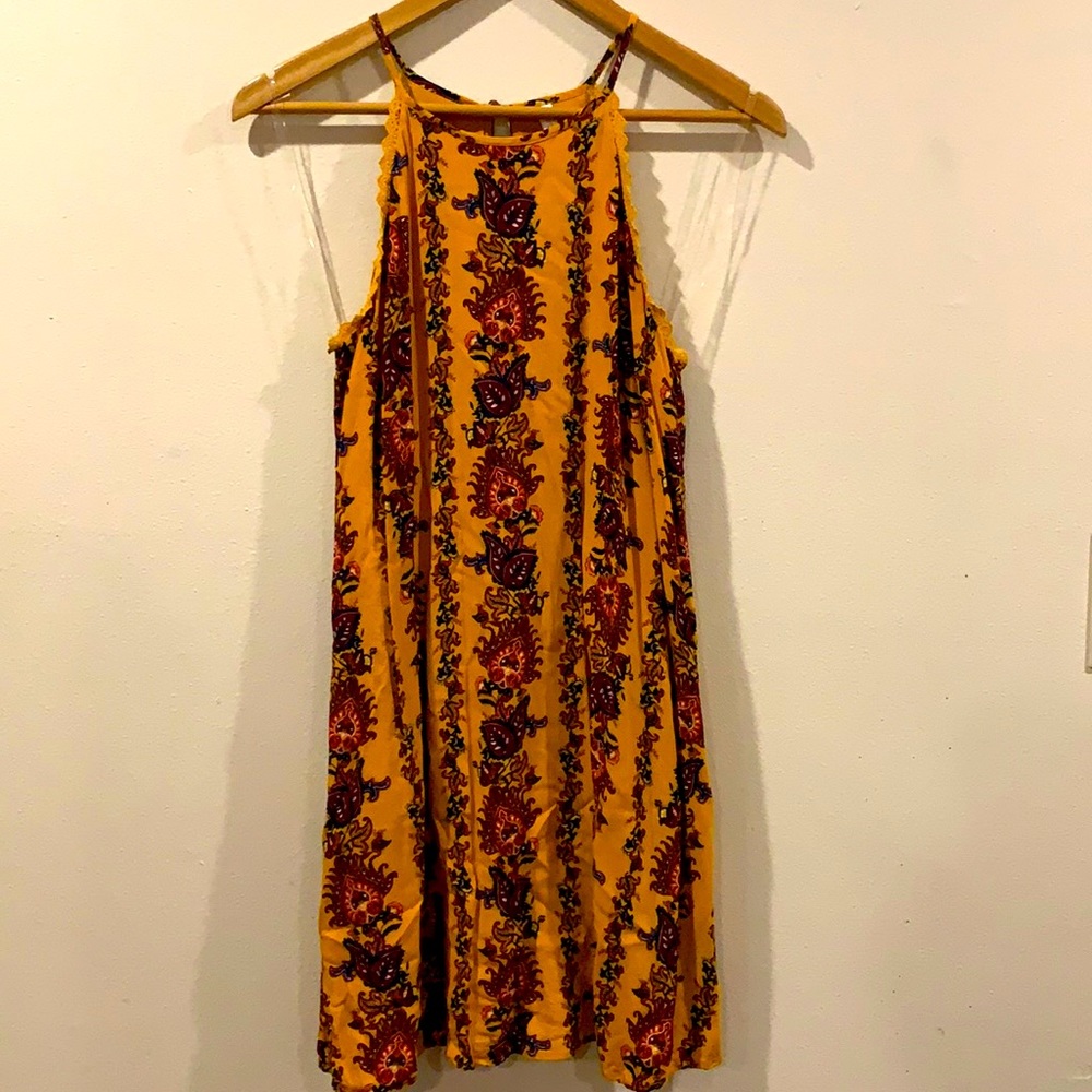 Woman’s dress : NWOT